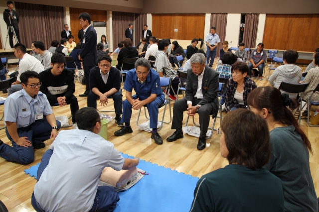 津別町長も実技指導に参加しました！の画像