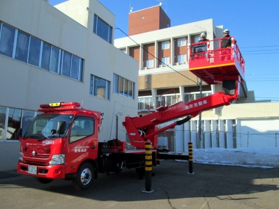 高所活動車1
