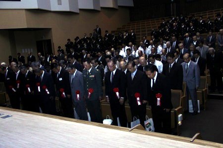 黙とう（会場風景1）