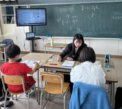 意欲的に学ぶ様子をご覧頂きました（4月26日・金曜日　参観日）の画像13