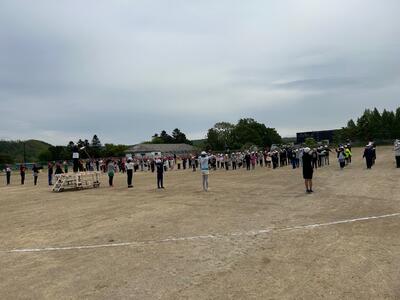 運動会に向けてがんばっています！（4日・火曜日　全校練習）の画像1