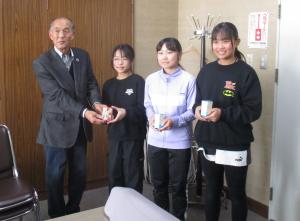 赤い羽根共同募金