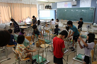 大掃除の様子3年生