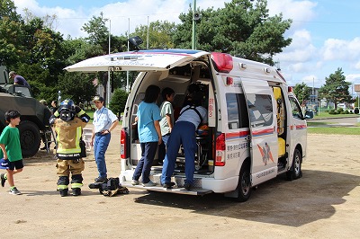 救急車車両見学